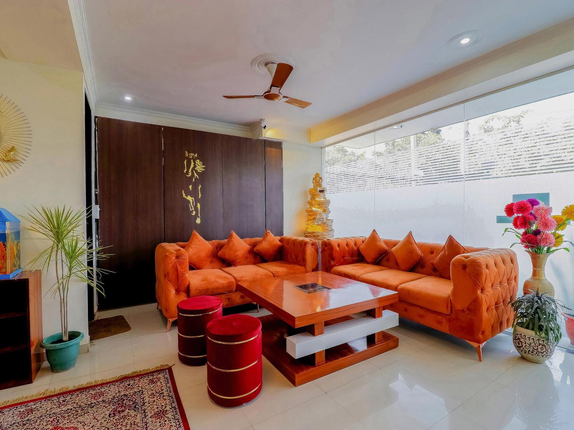 Treebo Rejoice 52 - 3Km From Huda City Metro Station Badshahpur ภายนอก รูปภาพ