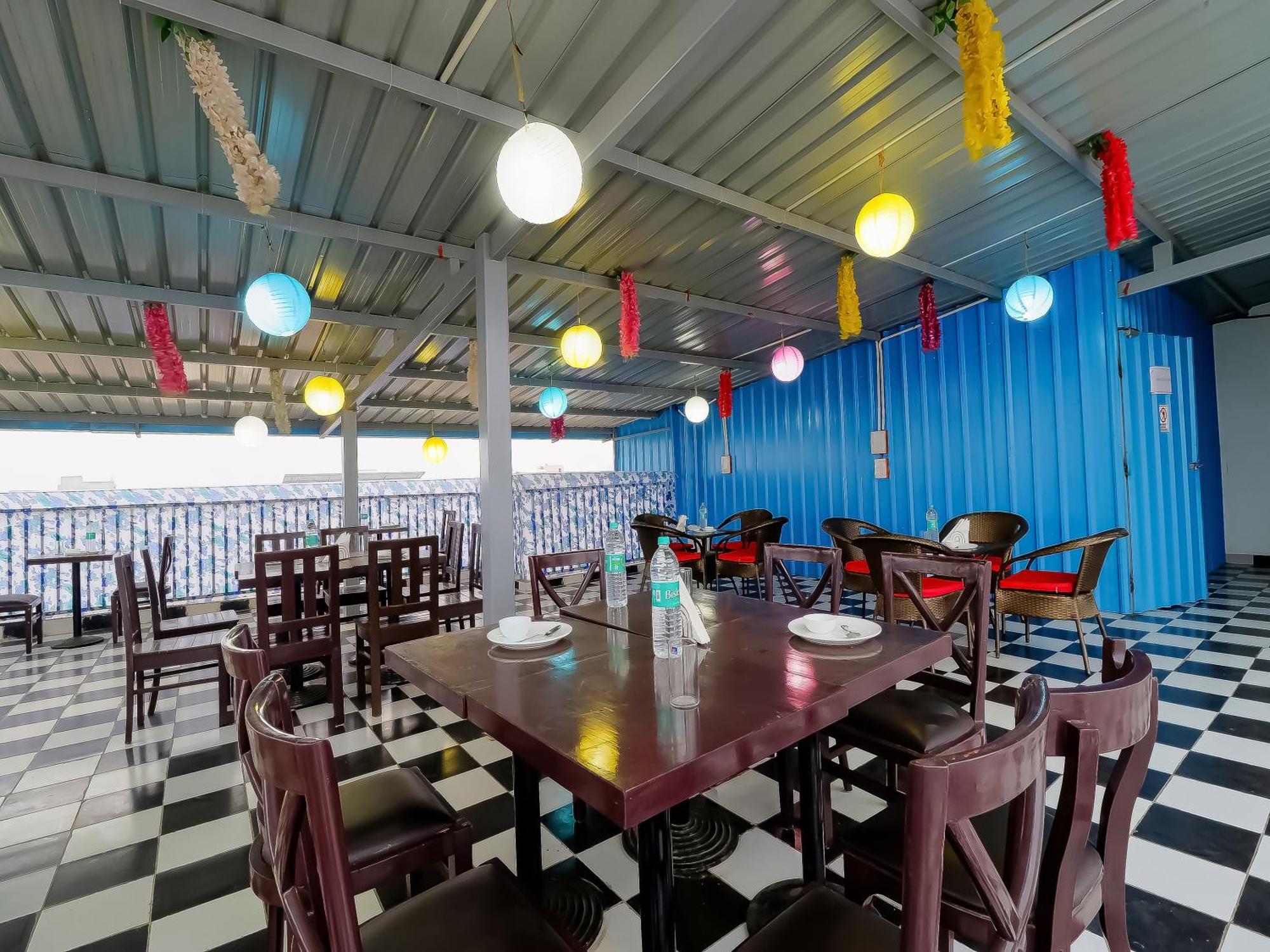 Treebo Rejoice 52 - 3Km From Huda City Metro Station Badshahpur ภายนอก รูปภาพ